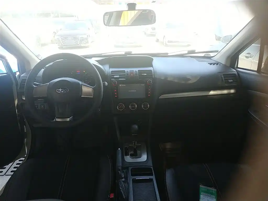 Subaru XV 2015 — фото 10