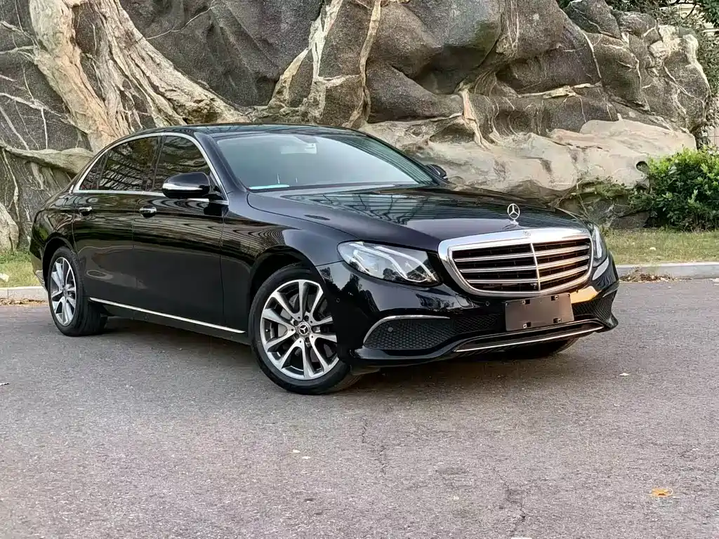Mercedes-Benz E-Class 2019 — фото 2