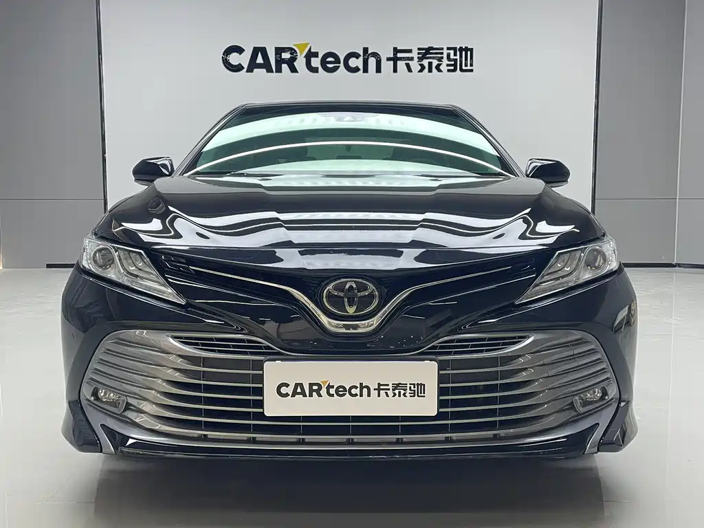 Toyota Camry 2021 — фото 6