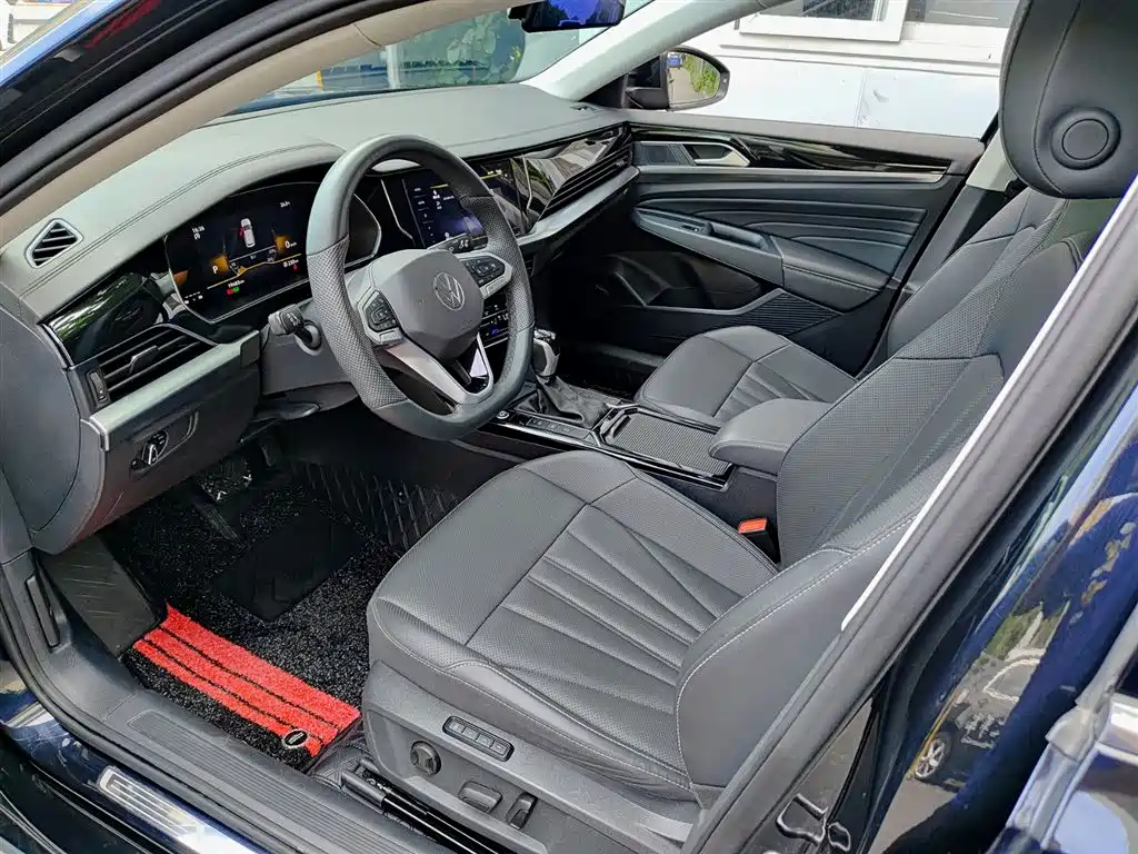 Volkswagen Passat 2023