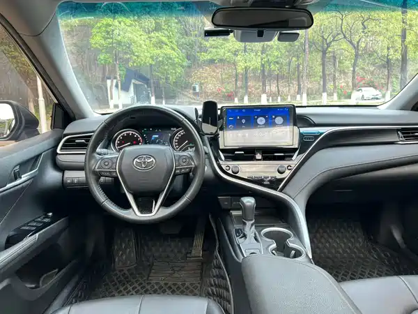 Toyota Camry 2023