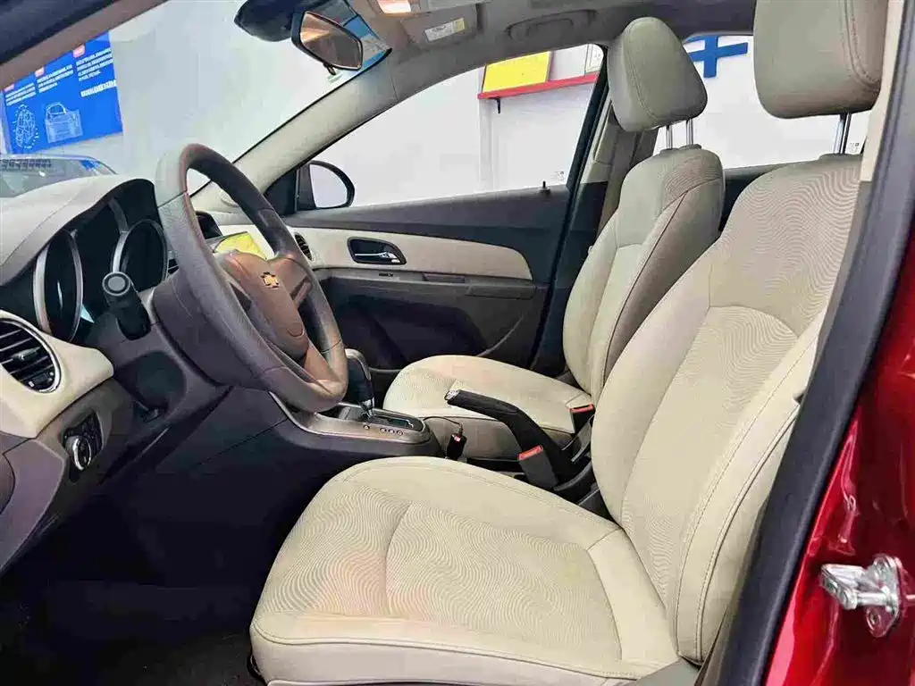 Chevrolet Cruze 2015 — фото 18