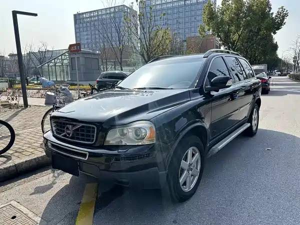 Volvo XC90 2011