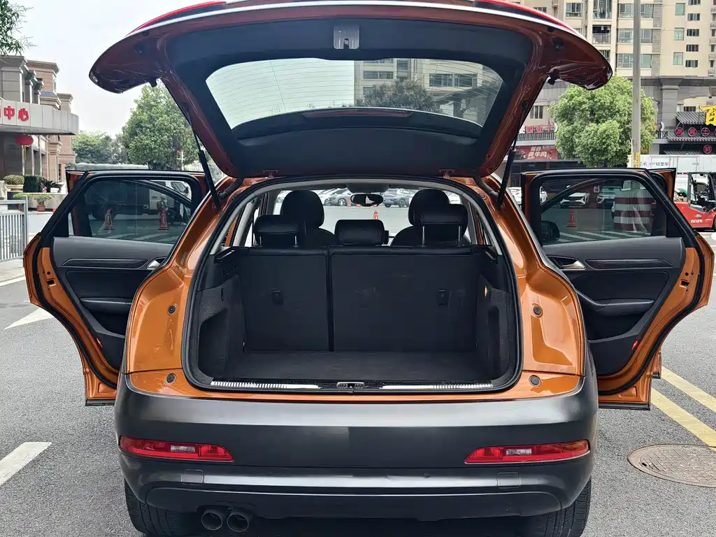 Audi Q3 2016 — фото 12