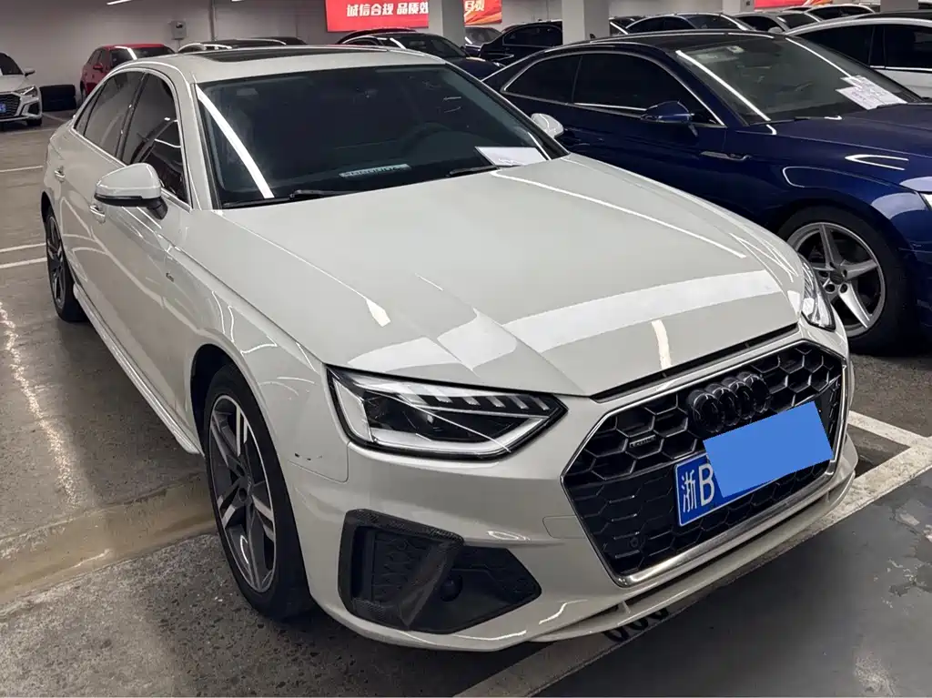 Audi A4L 2020