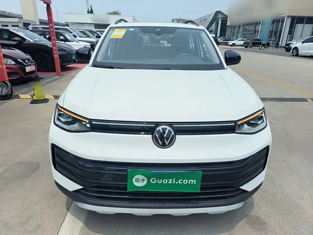 Volkswagen Tharu 2025
