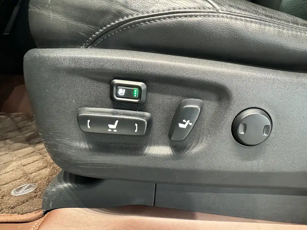 Toyota Prado 2015 — фото 14
