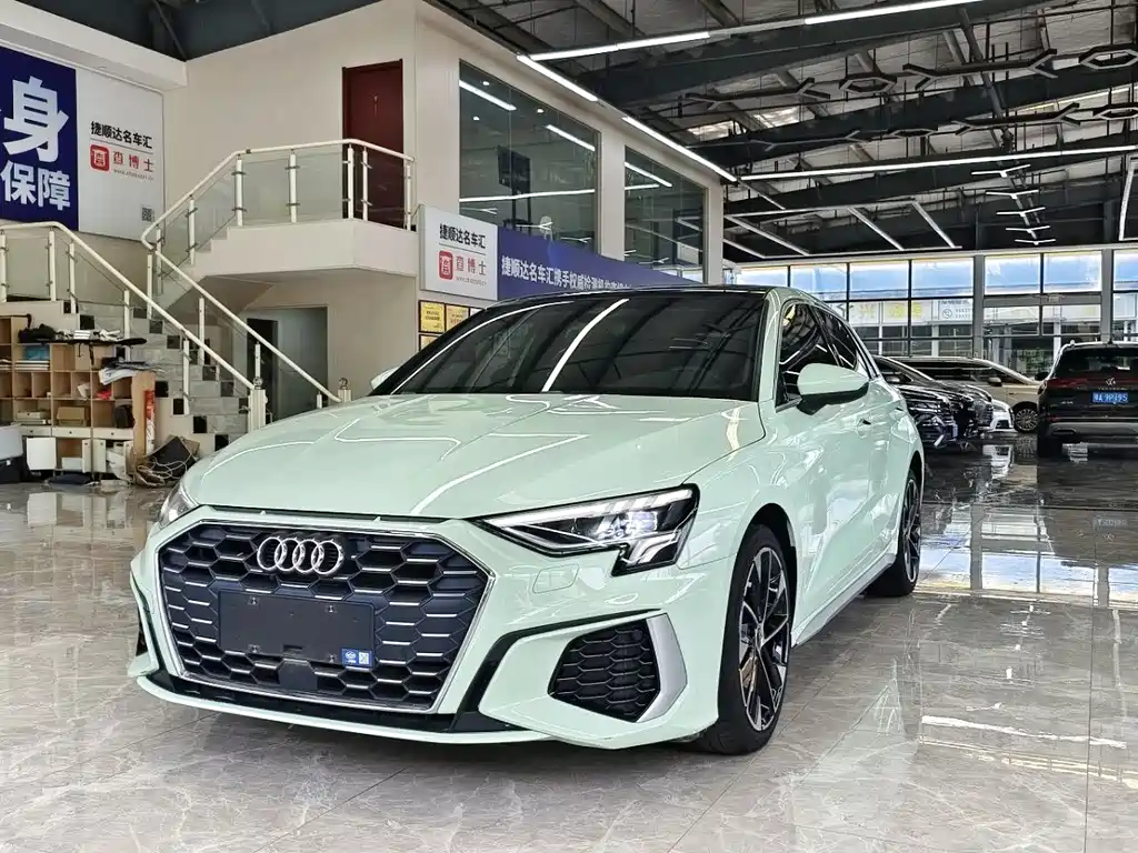 Audi A3 2023 — фото 12