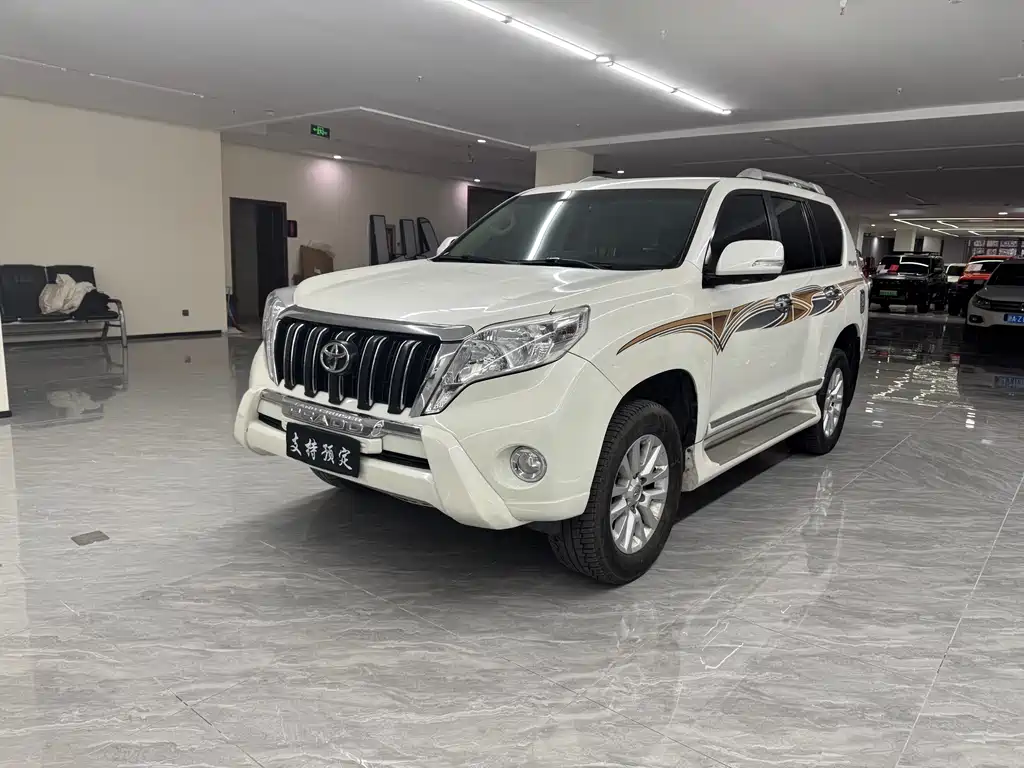 Toyota Prado 2016 — фото 1