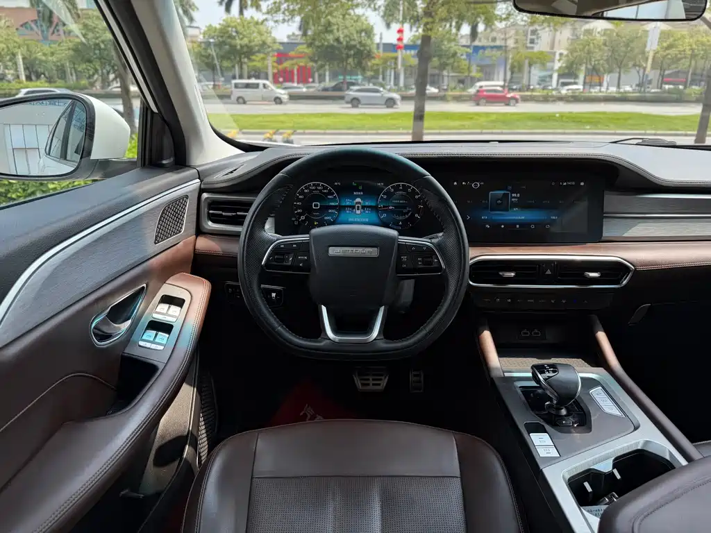 Jetour X90 PLUS 2022 — фото 13