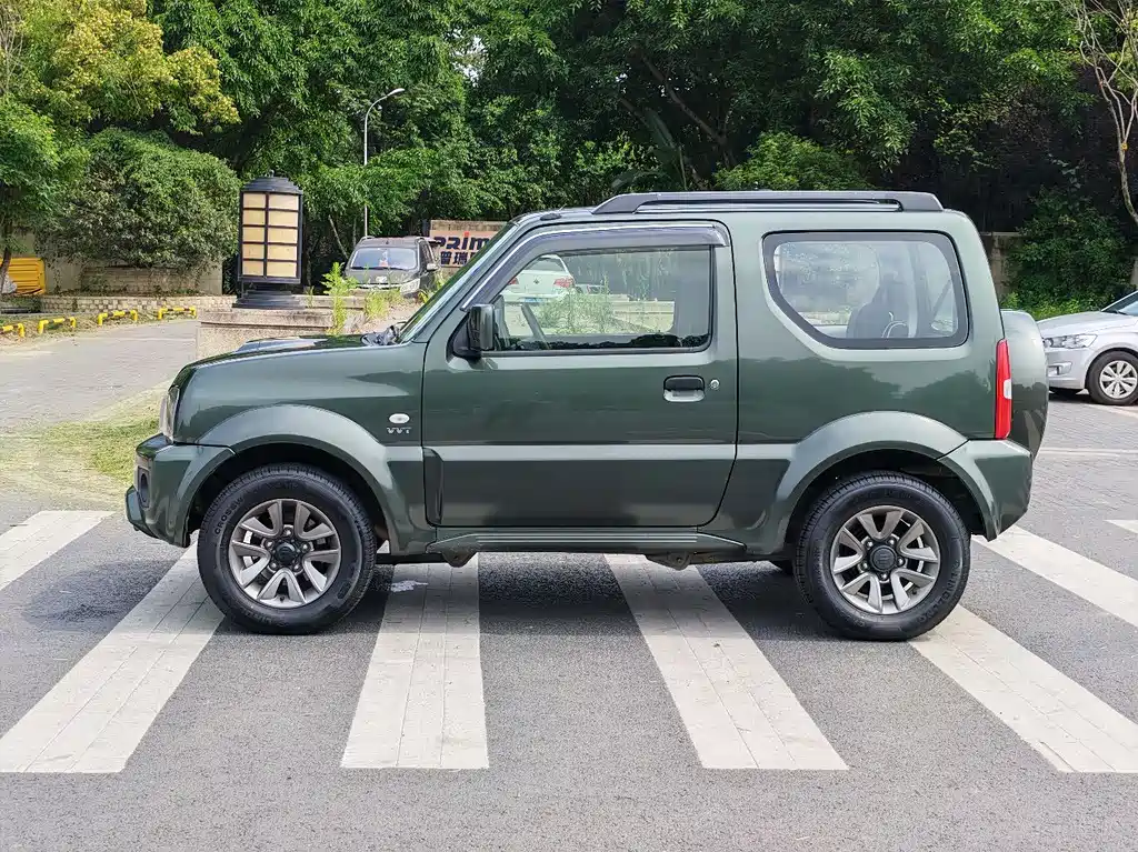 Suzuki Jimny 2016