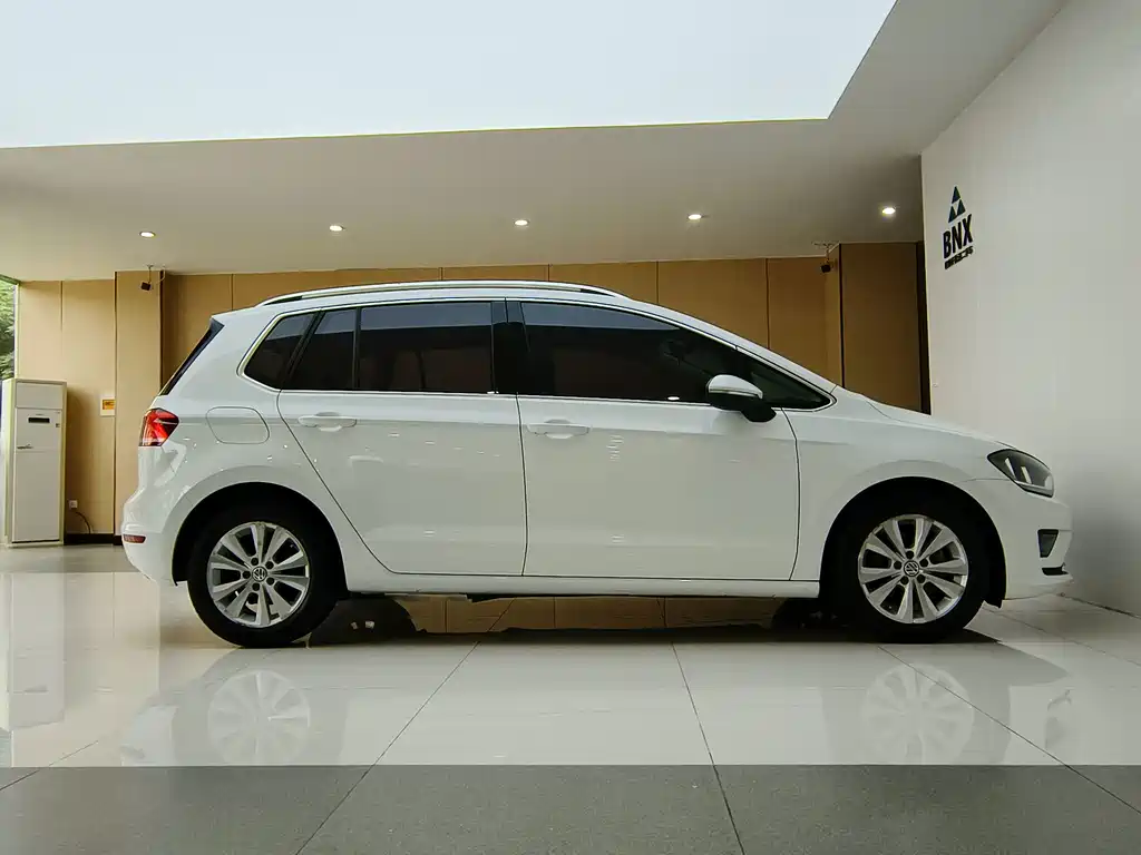 Volkswagen Golf Jialu 2017 — фото 3