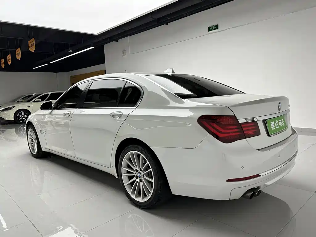 BMW 7 Series 2014 — фото 5