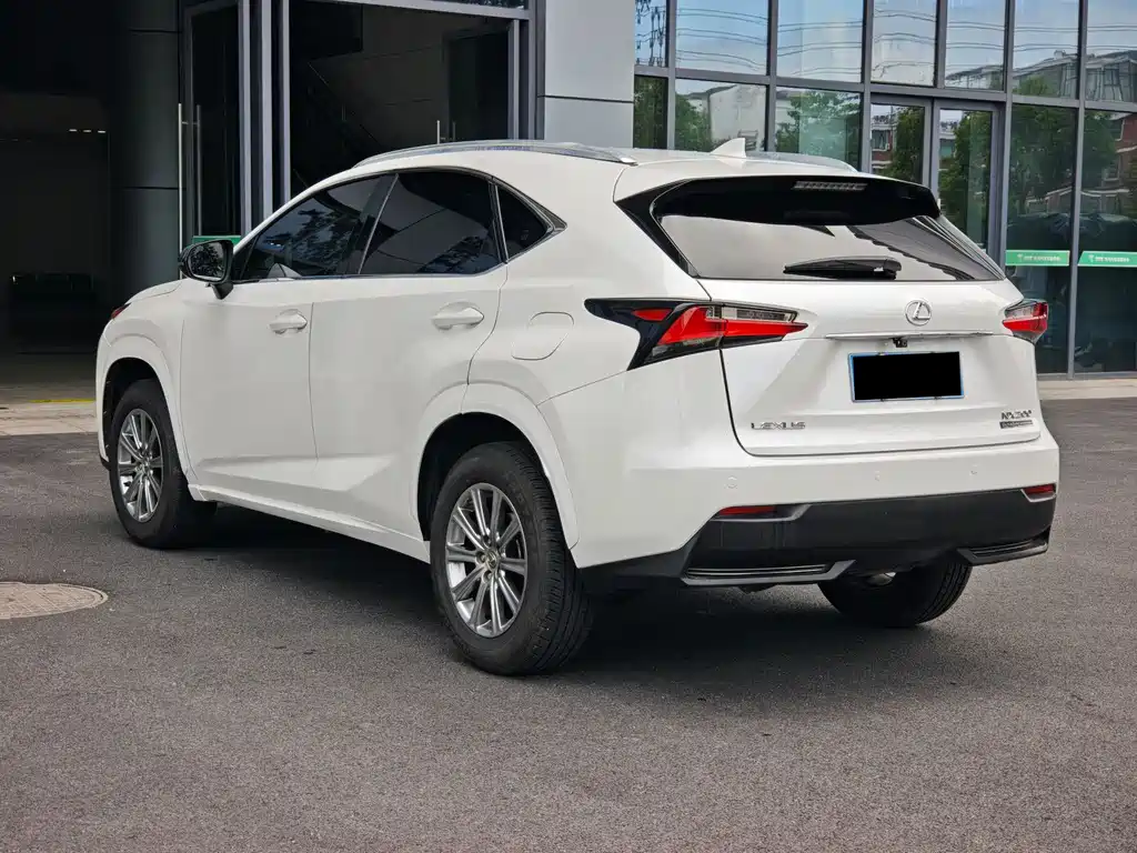 Lexus NX 2016 — фото 8