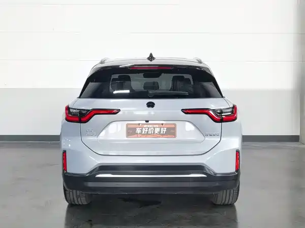 NIO ES6 2021