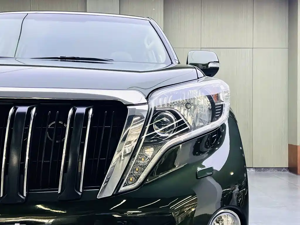 Toyota Prado 2016 — фото 7