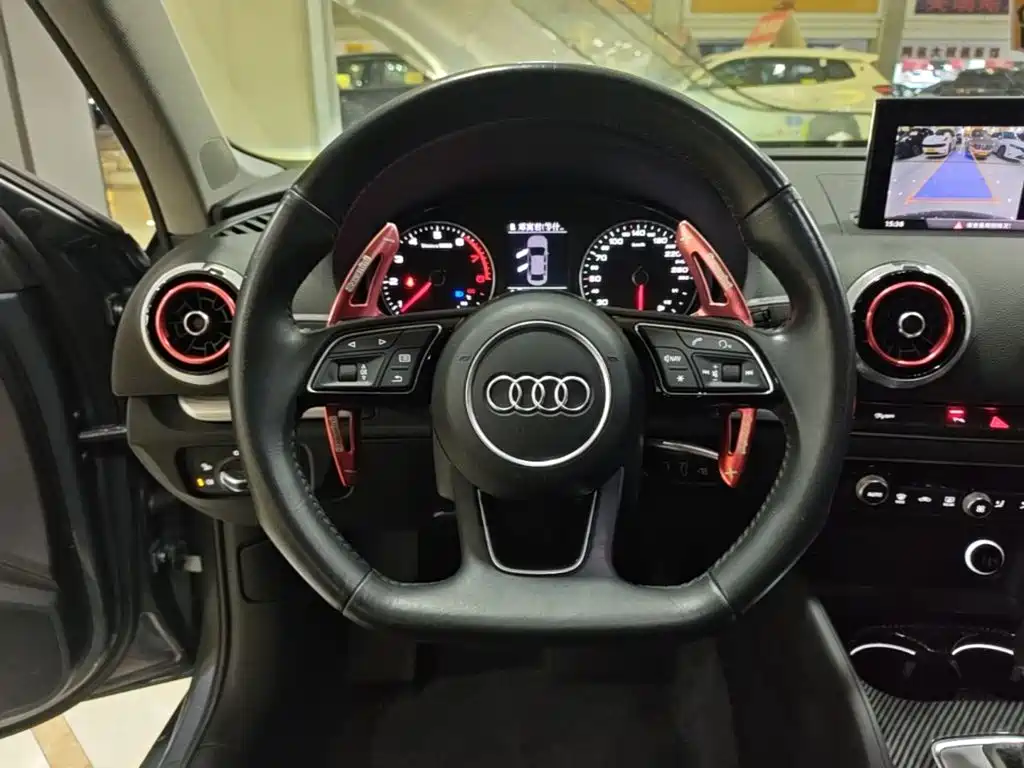 Audi A3 2018 — фото 7