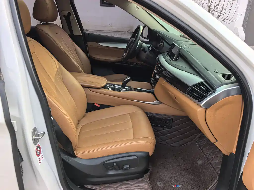 BMW X6 2018 — фото 18