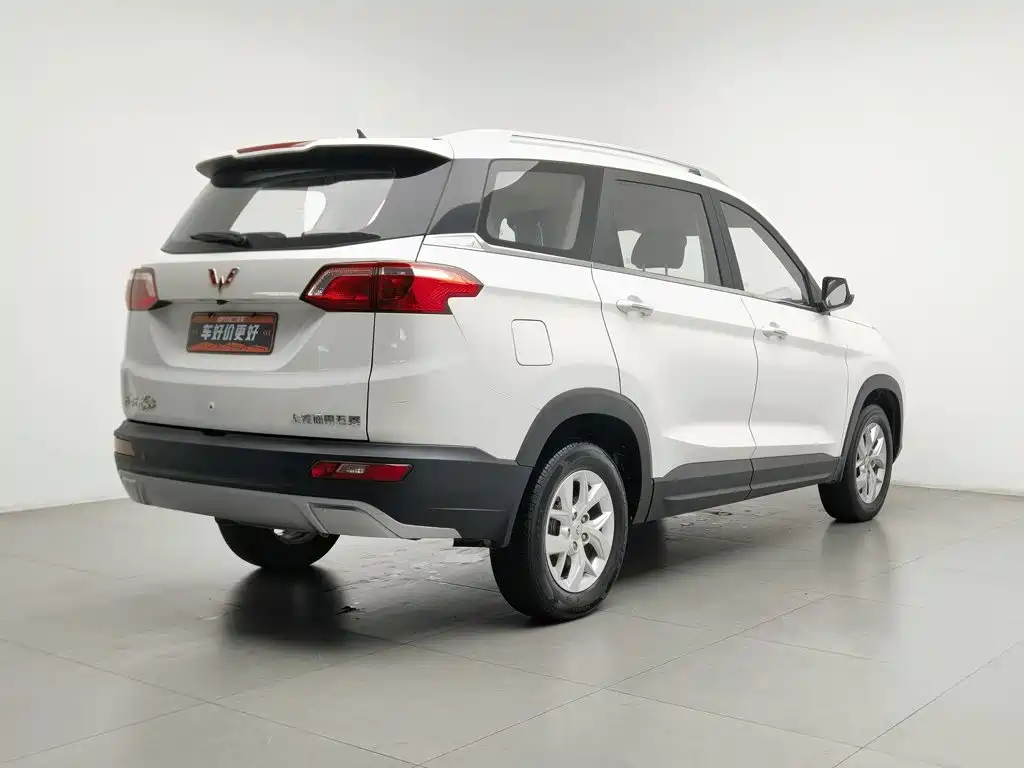 Wuling Hongguang S3 2021 — фото 2
