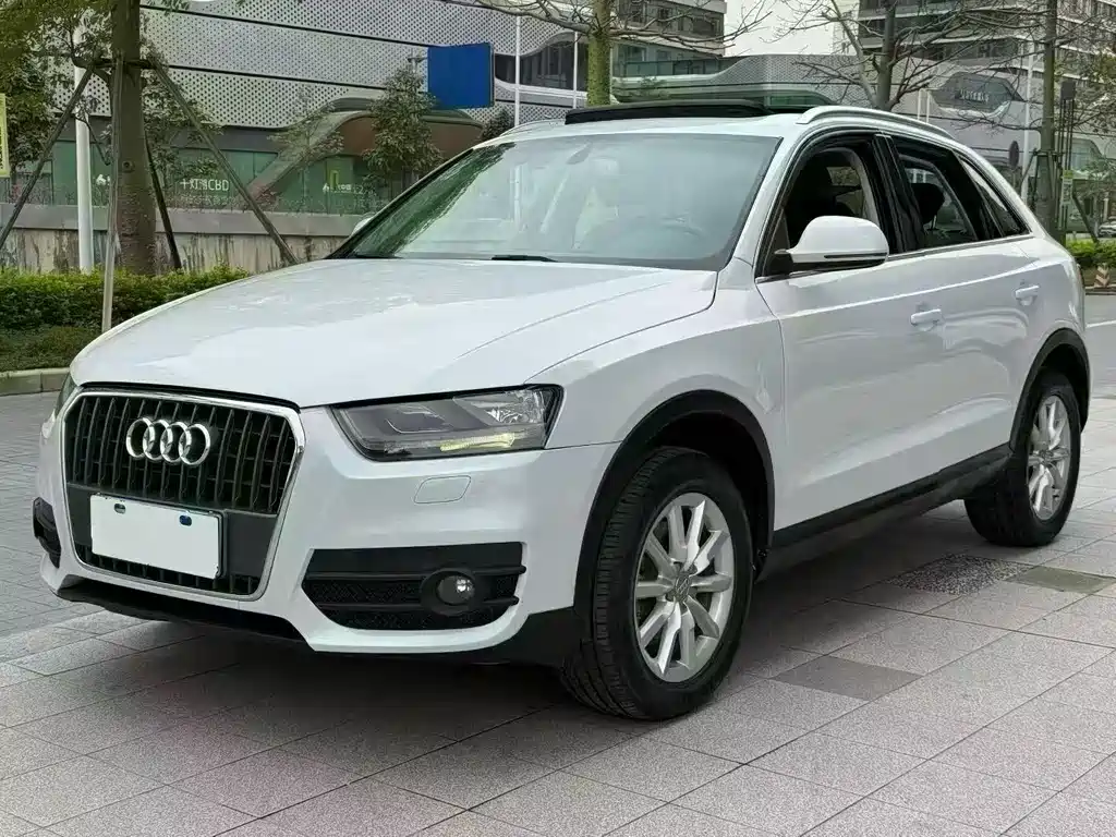 Audi Q3 2015