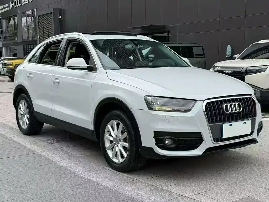 Audi Q3 2015