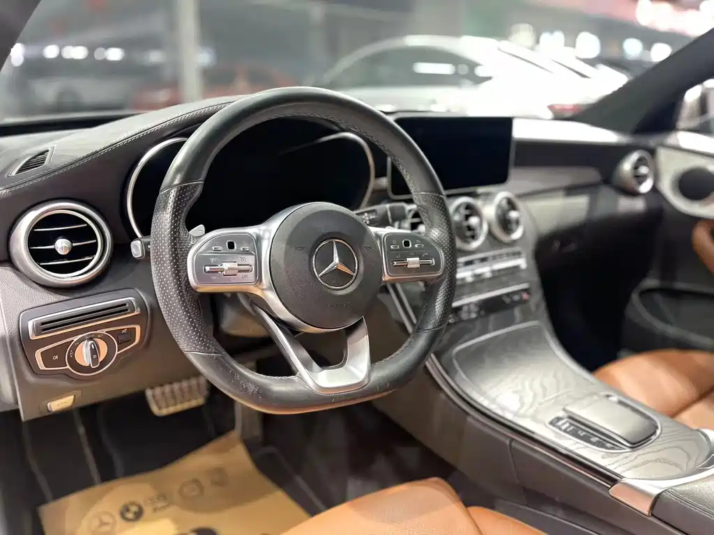 Mercedes-Benz C-Class 2019 — фото 12