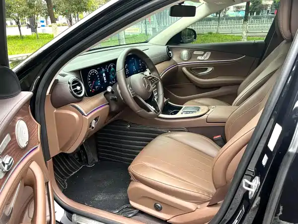 Mercedes-Benz E-Class 2023