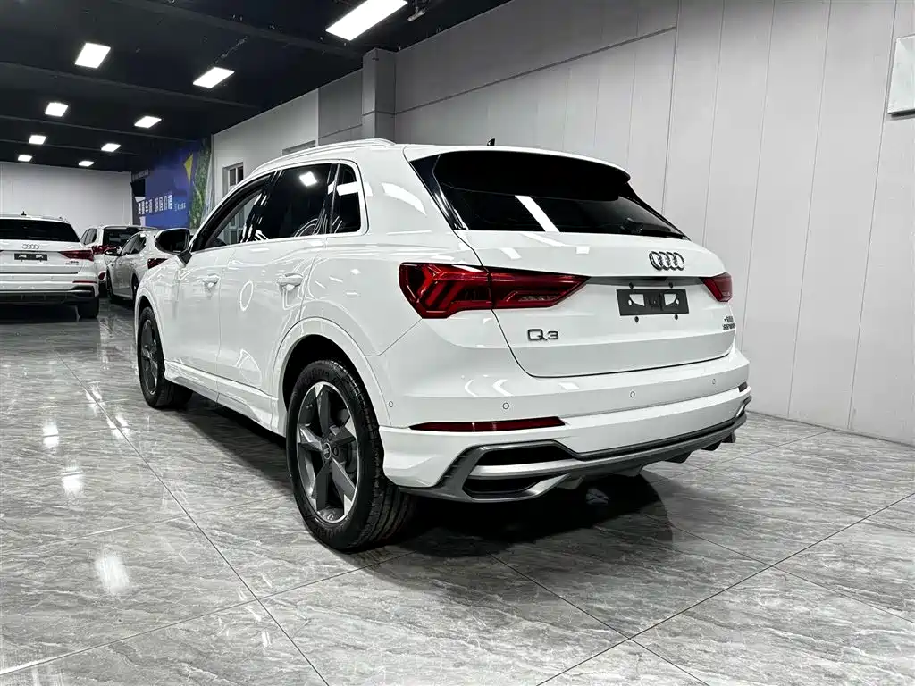 Audi Q3 2022