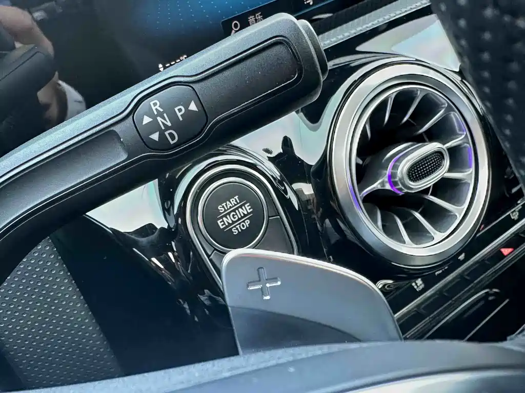 Mercedes-Benz A-Class 2020 — фото 11