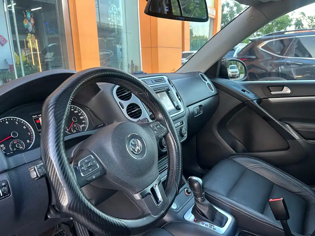 Volkswagen Tiguan 2016 — фото 24