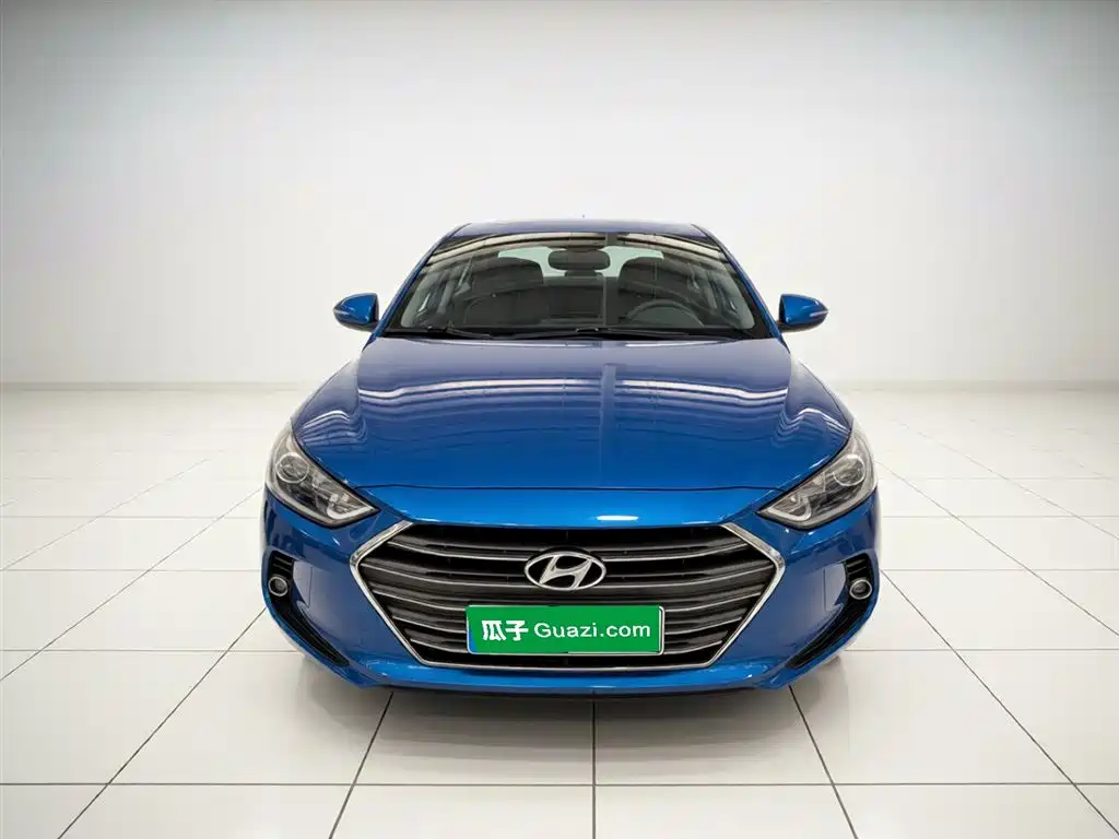 Hyundai Elantra 2016 — фото 3