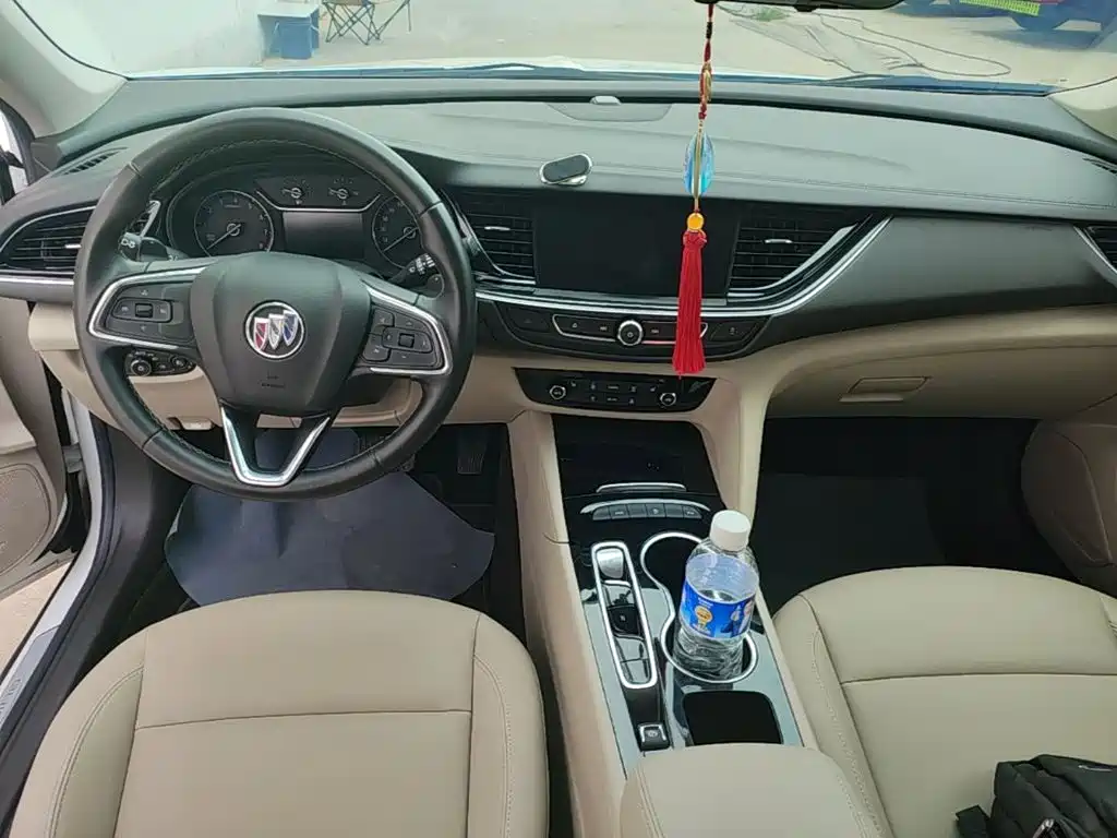 Buick Regal 2020 — фото 10