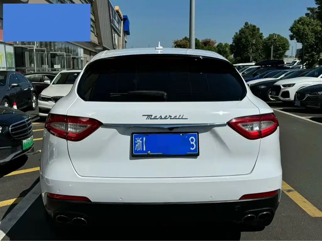 Maserati Levante 2019 — фото 11