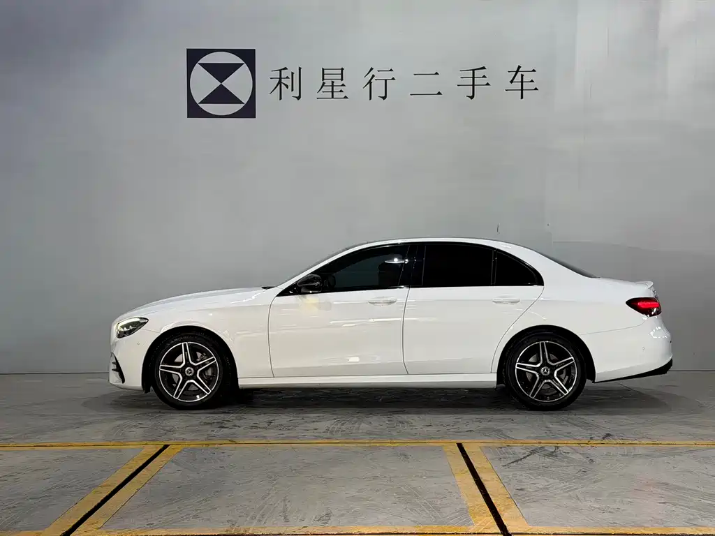 Mercedes-Benz E-Class 2022 — фото 17