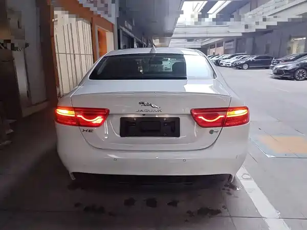 Jaguar XE 2017