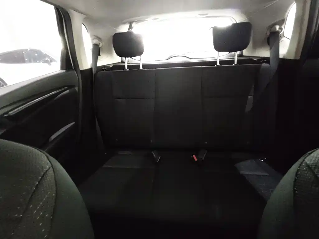 Honda Fit 2016 — фото 18