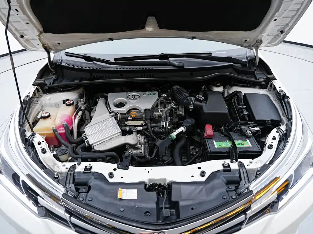 Toyota Corolla 2017 — фото 13