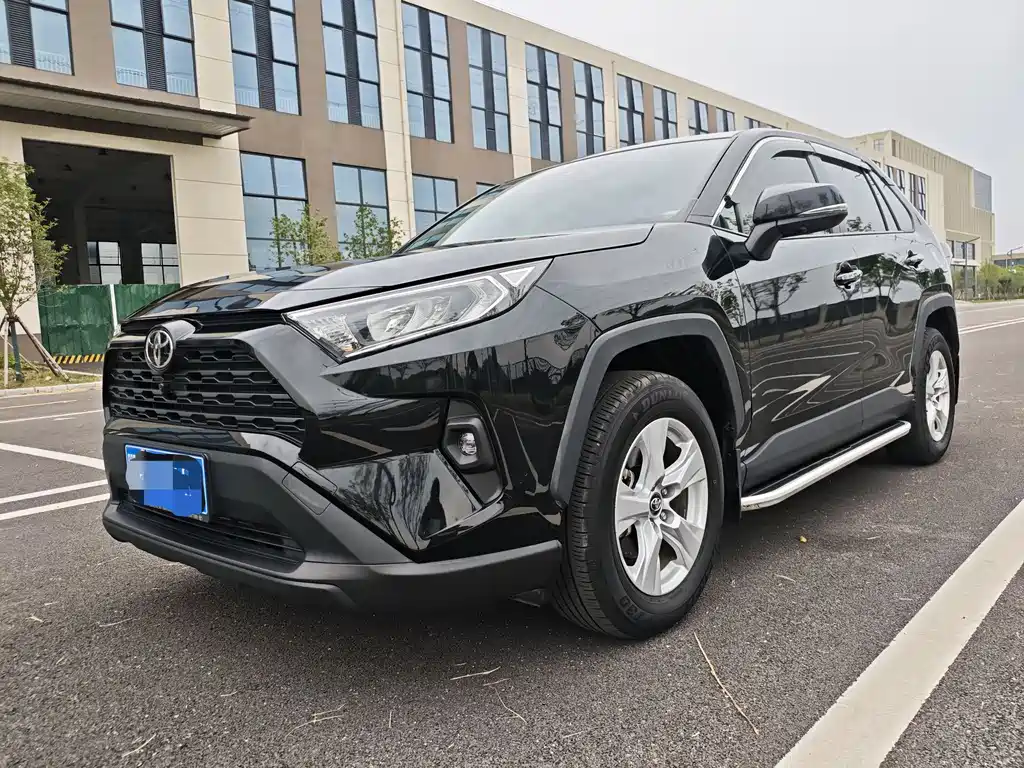 Toyota RAV4 2023