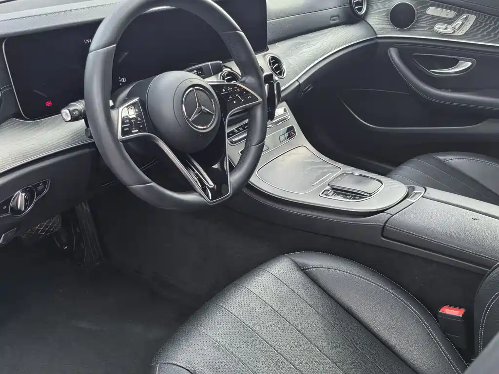 Mercedes-Benz E-Class 2021 — фото 3