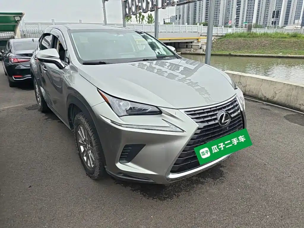Lexus NX 2018 — фото 4