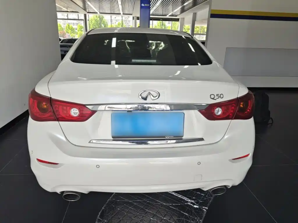 Infiniti Q50L 2016