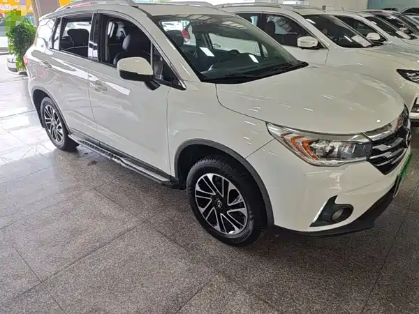 GAC Trumpchi GS4 2017