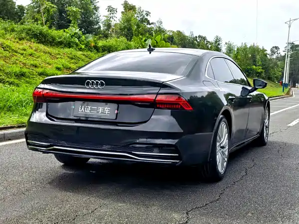 Audi A7L 2024