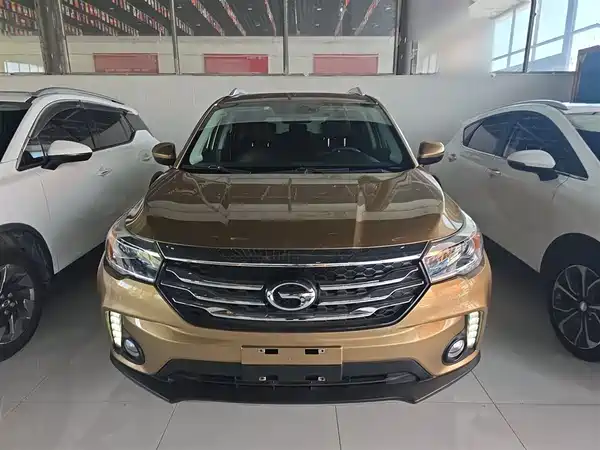 GAC Trumpchi GS4 2015