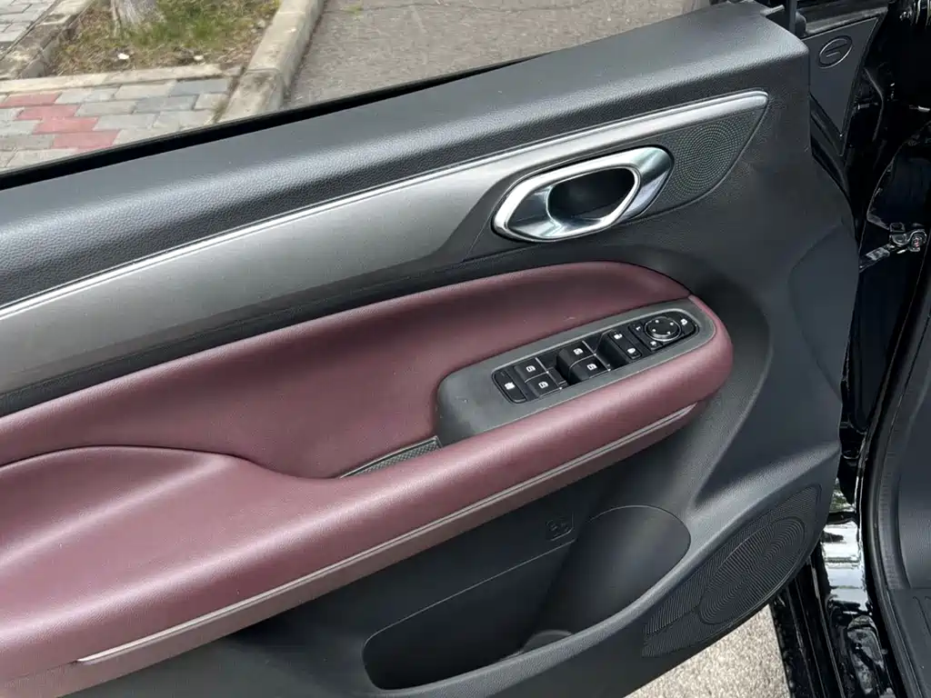 GAC Trumpchi M6 2021 — фото 19