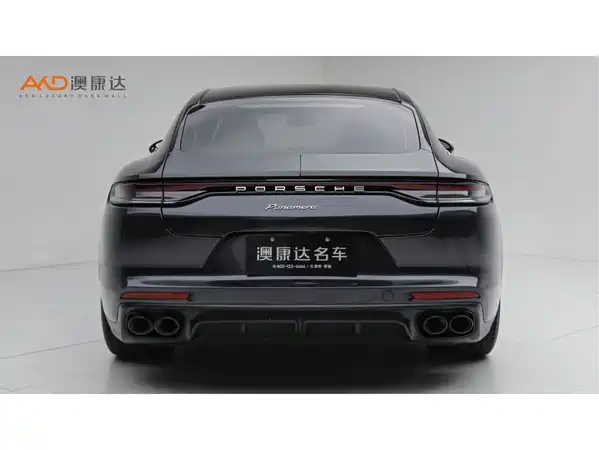 Porsche Panamera 2021