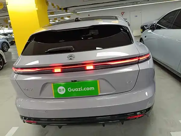 NIO ET5T 2025