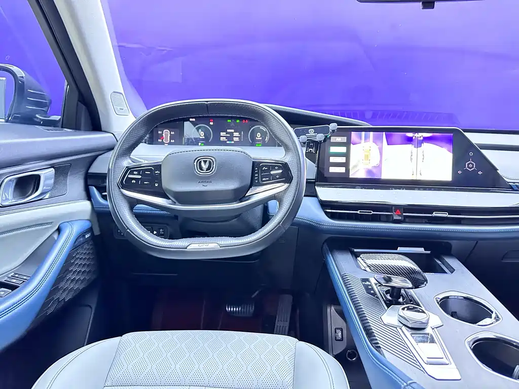 Changan UNI-K Smart Electronic Idd 2022 — фото 10
