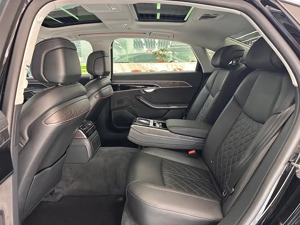 Audi A8 2023