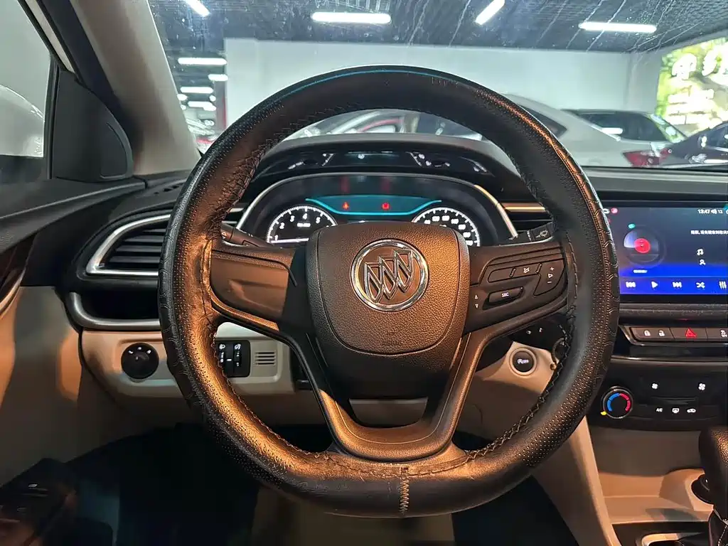 Buick Excelle GT 2015 — фото 10
